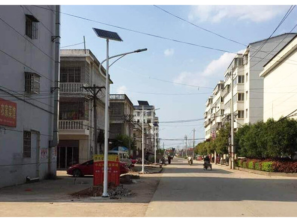 農(nóng)村太陽能路燈廠家
