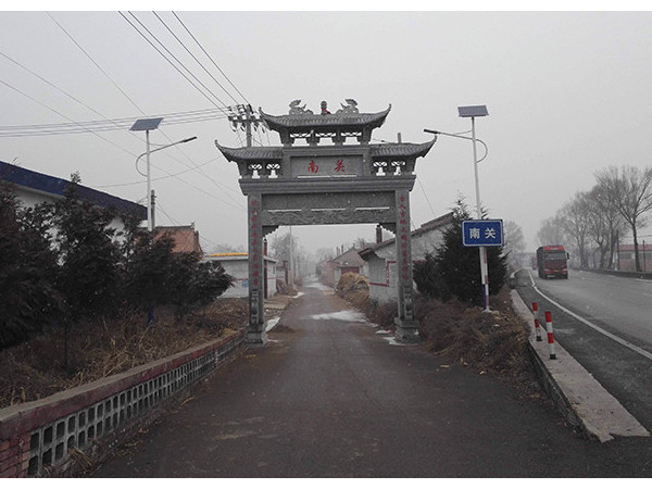 新農(nóng)村LED太陽能路燈