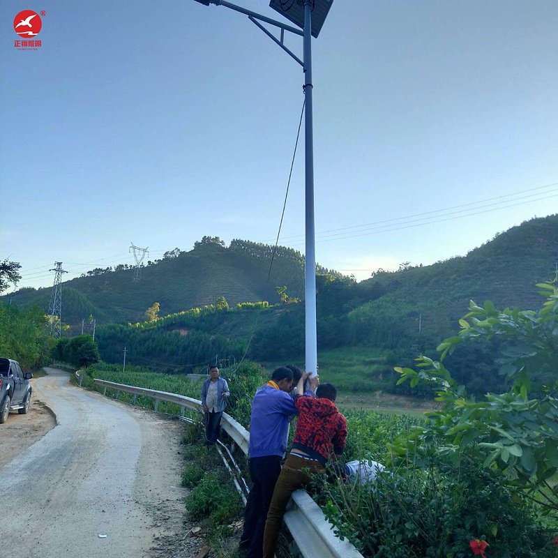 廣西玉林農(nóng)村道路太陽(yáng)能路燈