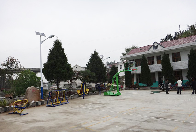 太陽能LED綠色照明路燈